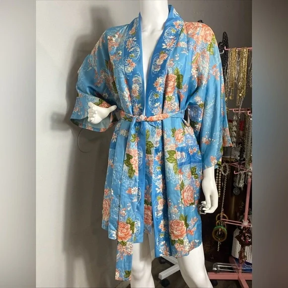 Vintage Kamon Kimono Japan 100% silk - Picture 1 of 11